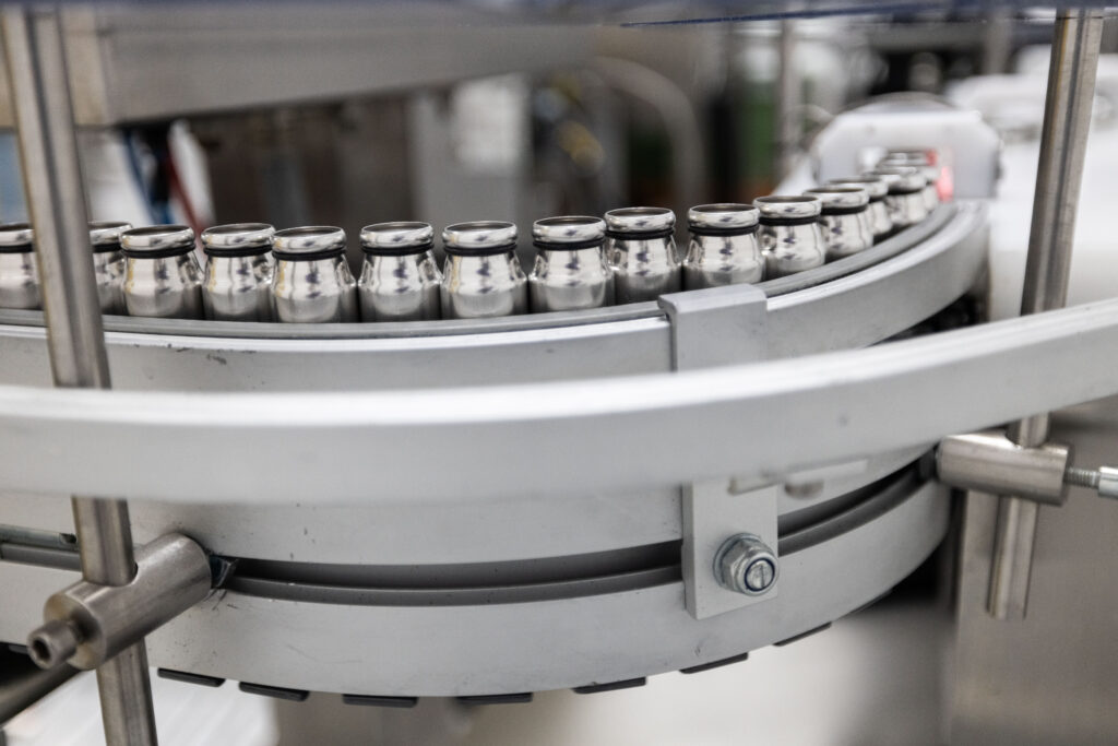The impact of intel design on HFA-152a pMDI drug delivery